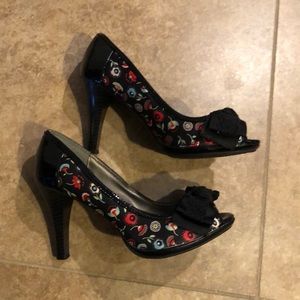 Cute heels size 5.5